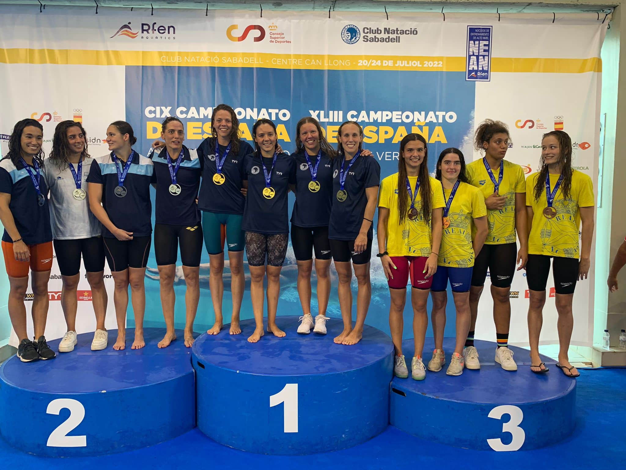 4X200 LLIURES FEM CT ESPANYA ESTIU