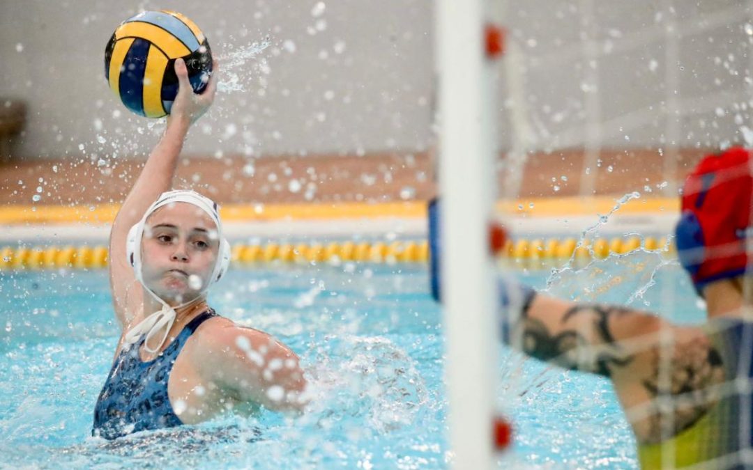 Els equips catalans arranquen amb força la Champions femenina de waterpolo.